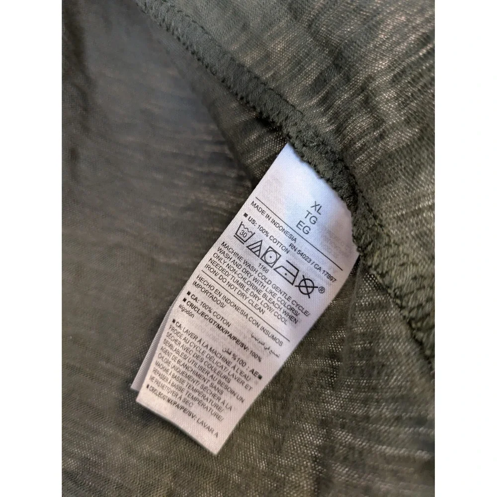 Old Navy Blouse Women's XL Olive‎ Green Puff Sleeve Keyhole Button Relaxed Fit
